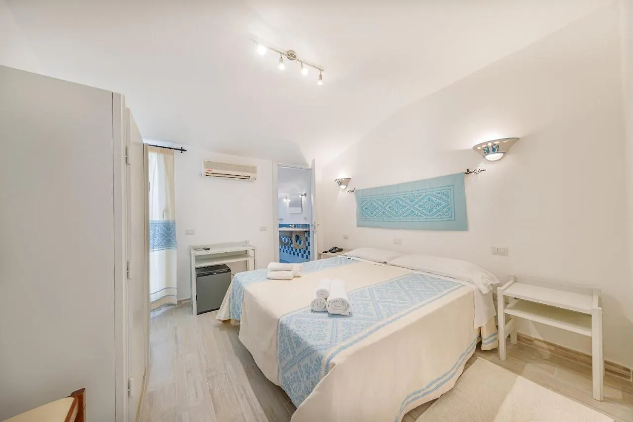 ***  Hotel Le Mimose San Teodoro  Italy